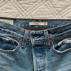 Size 24 Levi Wedgie fit jeans